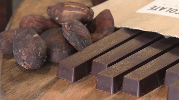 「ビーントゥバー」とは？カカオ豆から始まる、クラフトチョコレートの全貌と魅力！