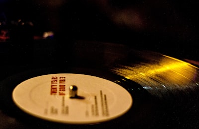 「レコードが聴けるジャズカフェ」の魅力とは